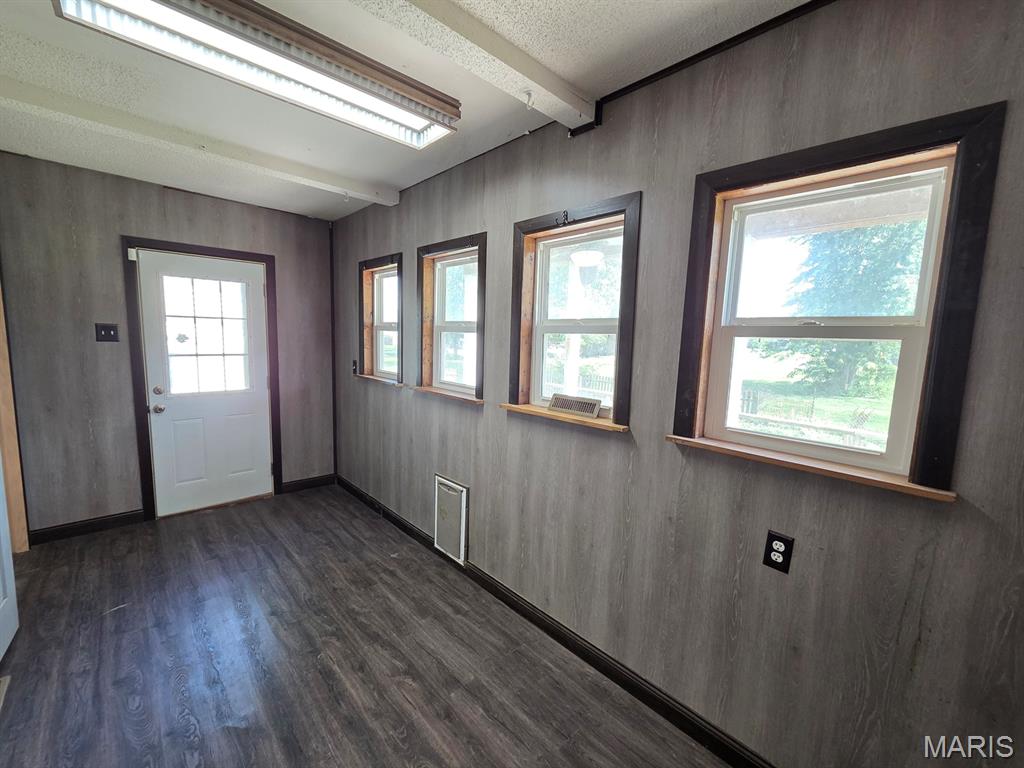 304 E Quincy Street Property Photo 24