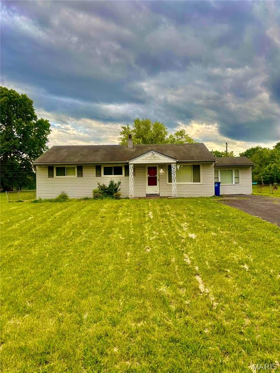 1020 Farmview Drive Property Photo 1