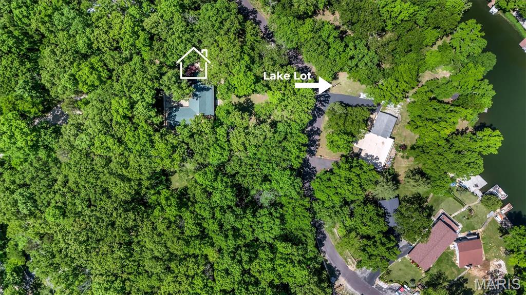 6482 S Lakeshore Drive Property Photo 10