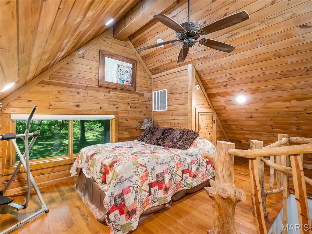 6482 S Lakeshore Drive Property Photo 49