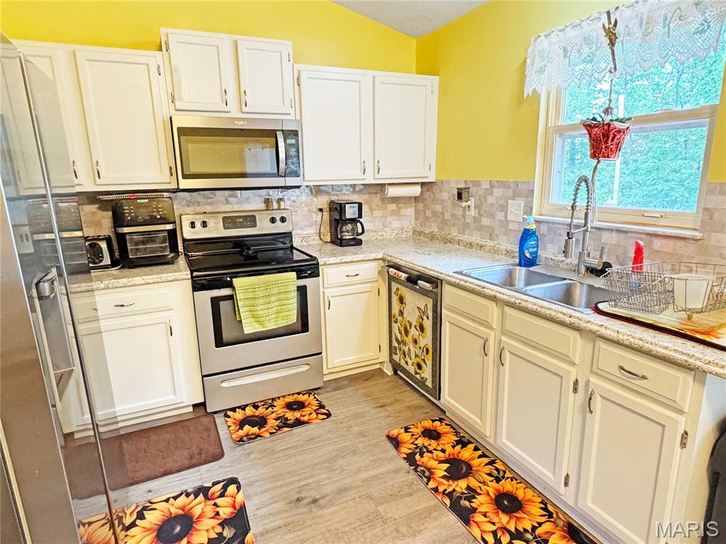 7722 Lakefield Court Property Photo 3