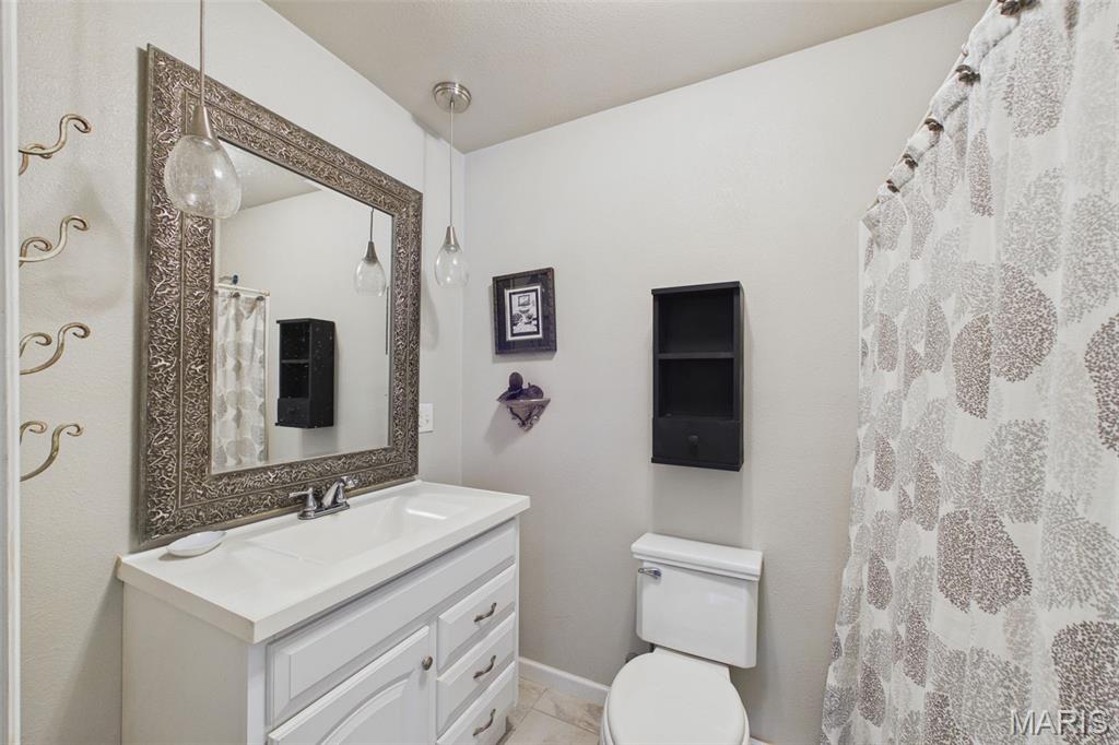 74 Circle Dr Drive Property Photo 16