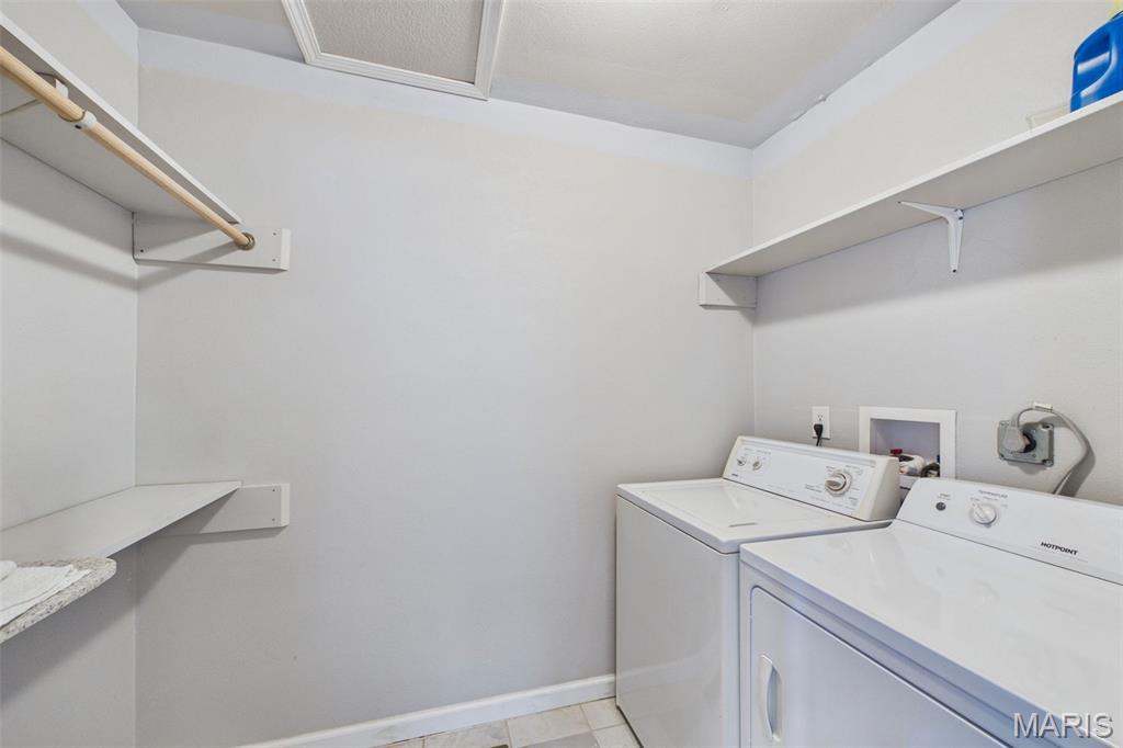 74 Circle Dr Drive Property Photo 17