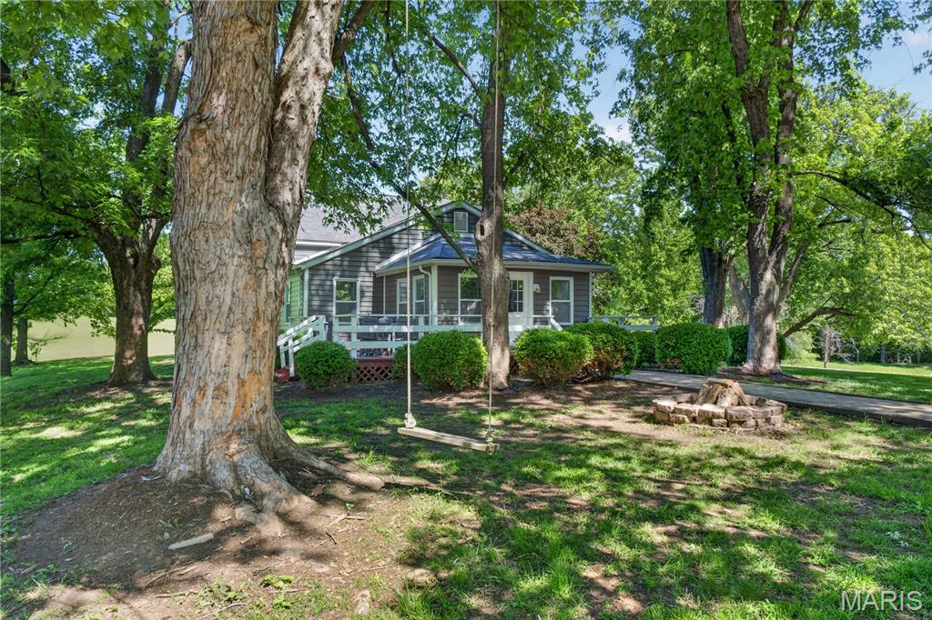 1848 Maplewood Lane Property Photo 6