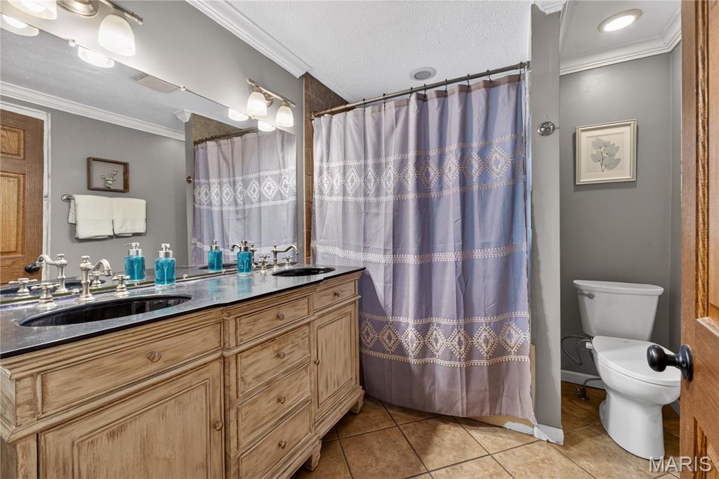 1848 Maplewood Lane Property Photo 20