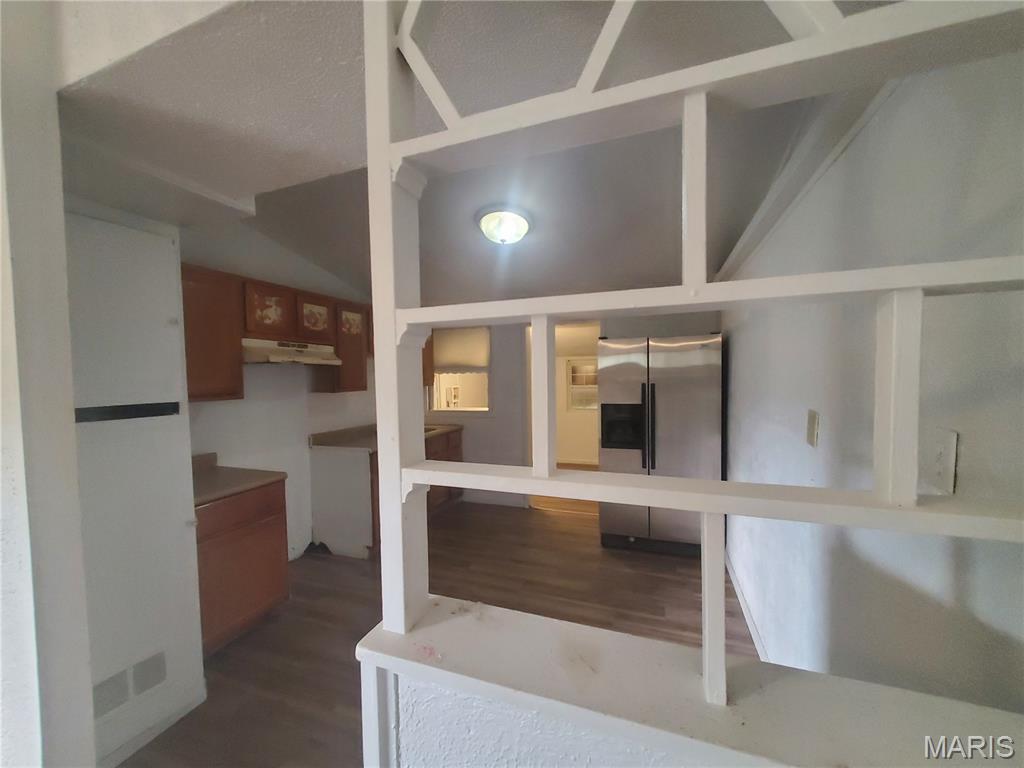 240 St John Drive Property Photo 4