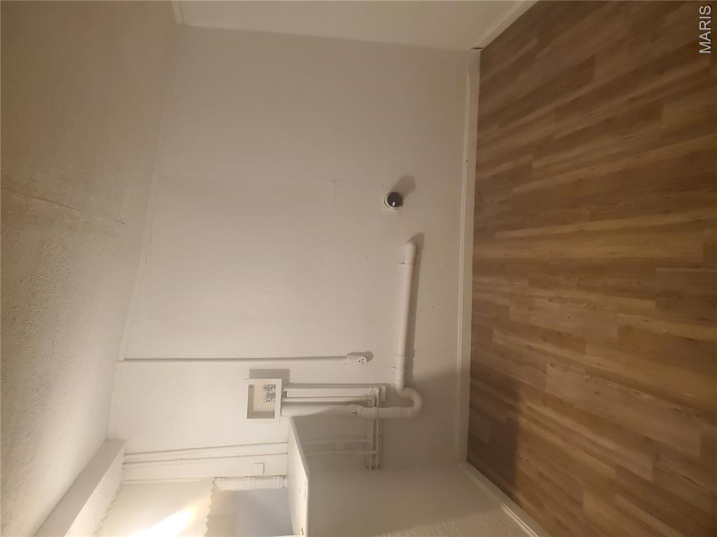 240 St John Drive Property Photo 6