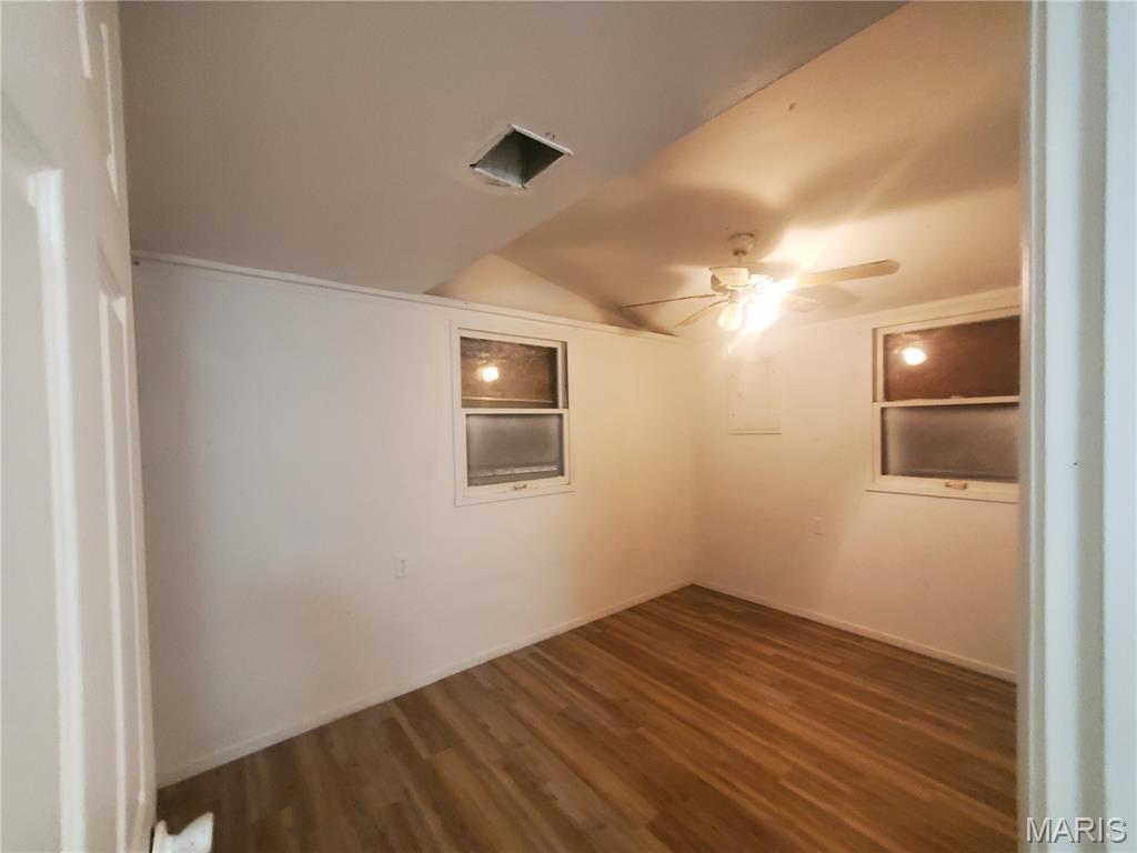 240 St John Drive Property Photo 15