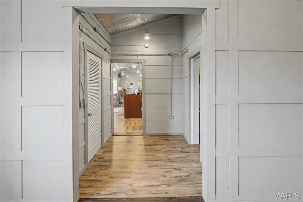 2102 N Outer Road Property Photo 22