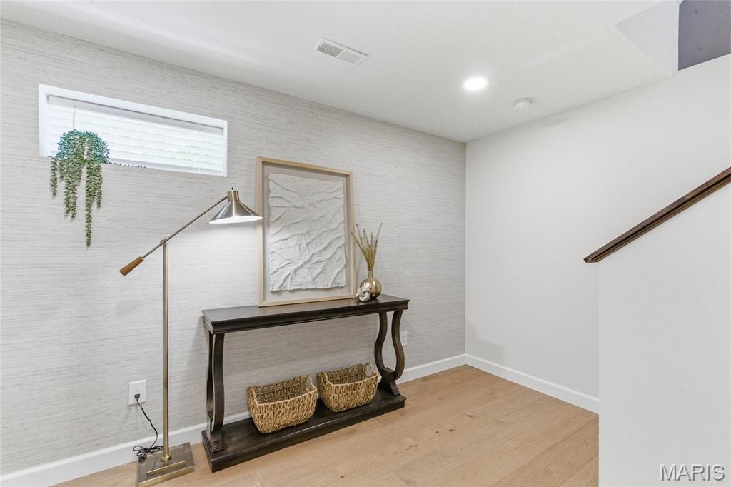 2416 N Larksong Drive Property Photo 28