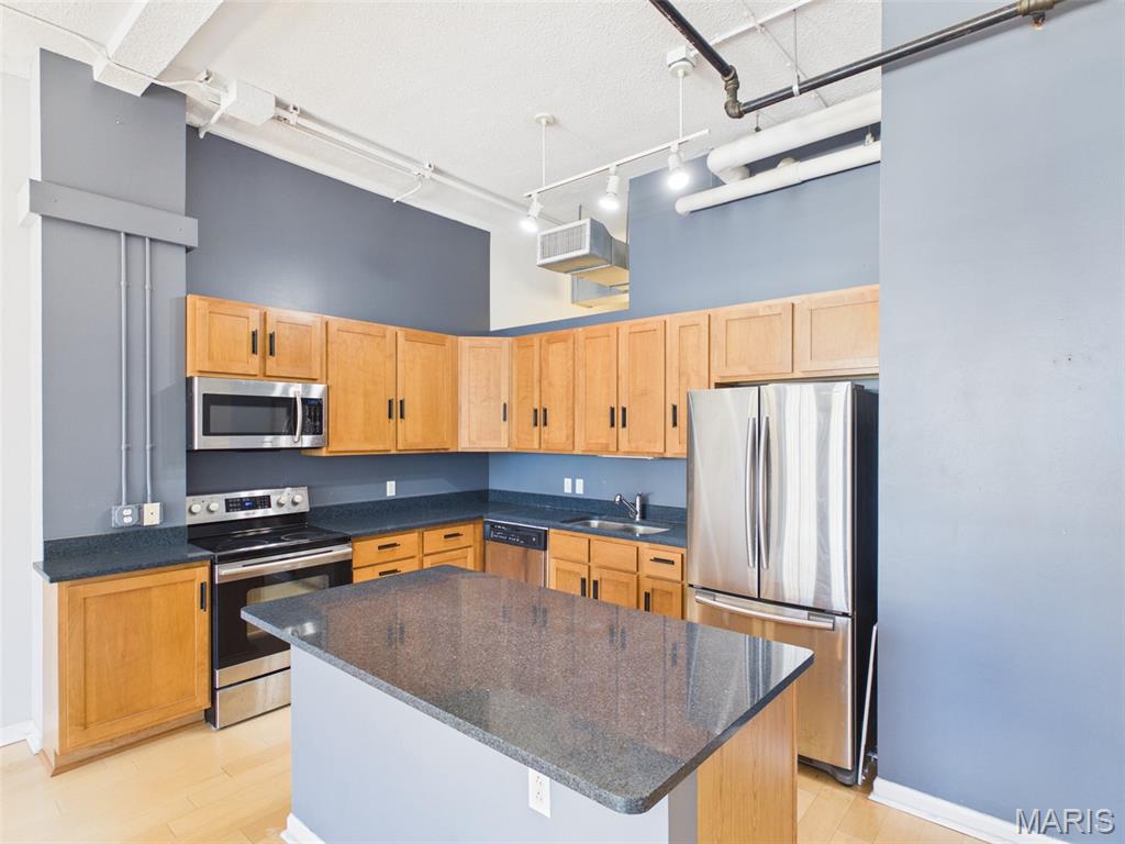 1501 Locust 503 Property Photo 7