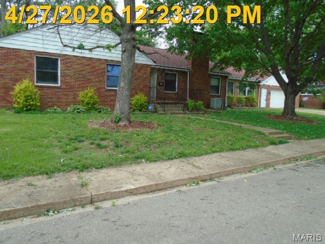 909 Michigan Street