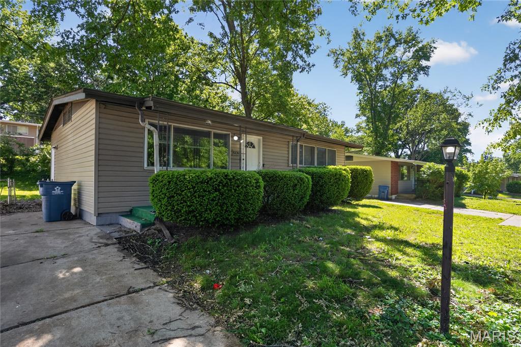 10236 Tanner Drive Property Photo 1