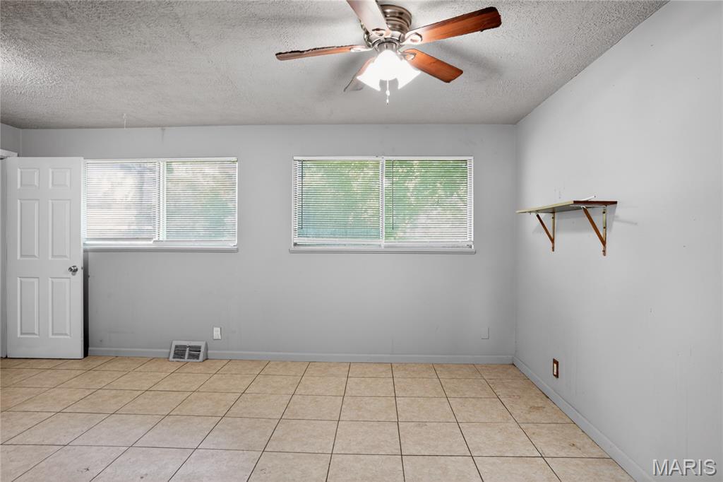 10236 Tanner Drive Property Photo 10