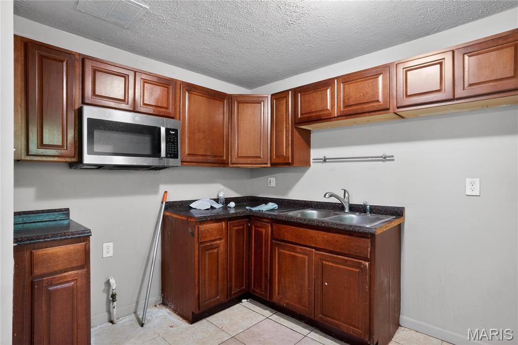 10236 Tanner Drive Property Photo 16
