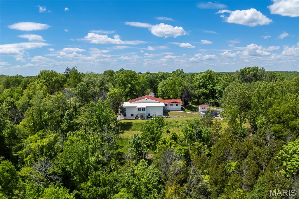 2900 Ossenfort Road Property Photo 2