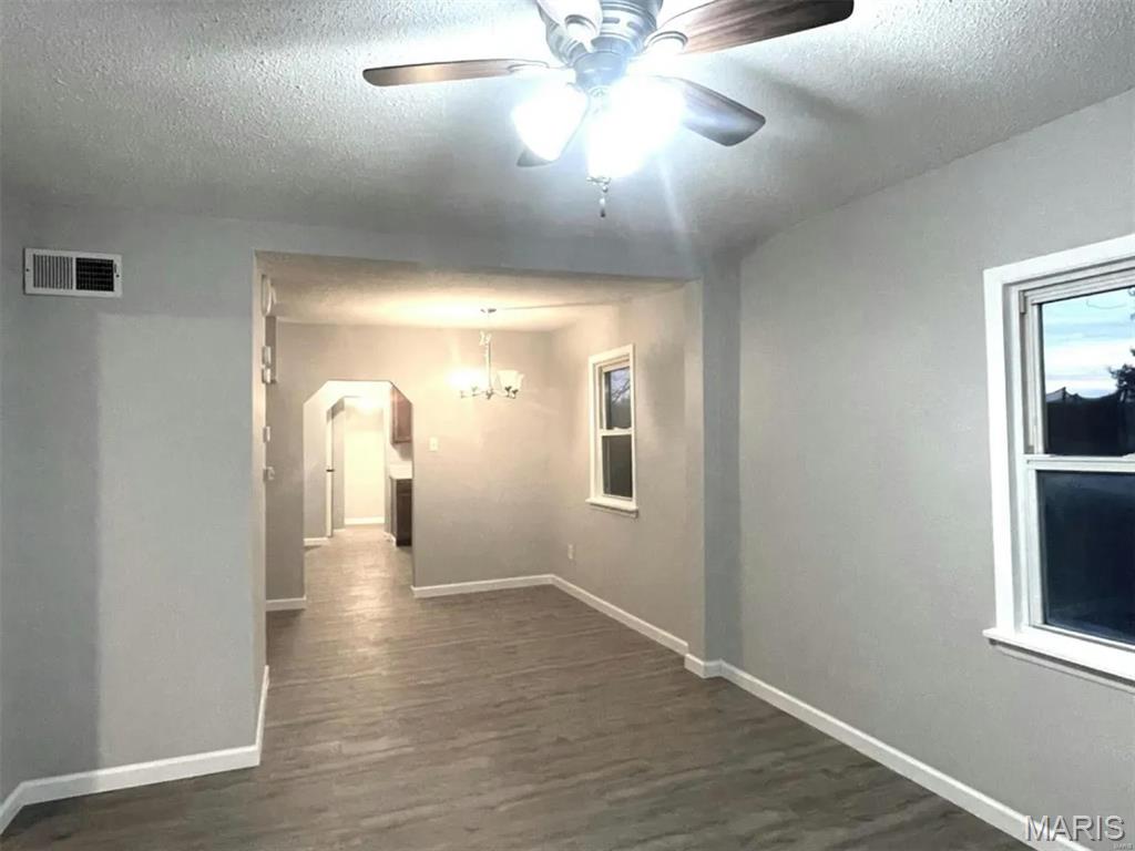 907 Pyramid Drive Property Photo 5