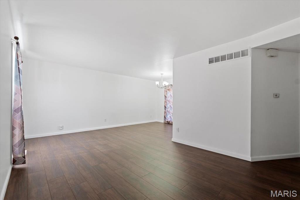 1129 Rue La Ville 1129 Property Photo 4