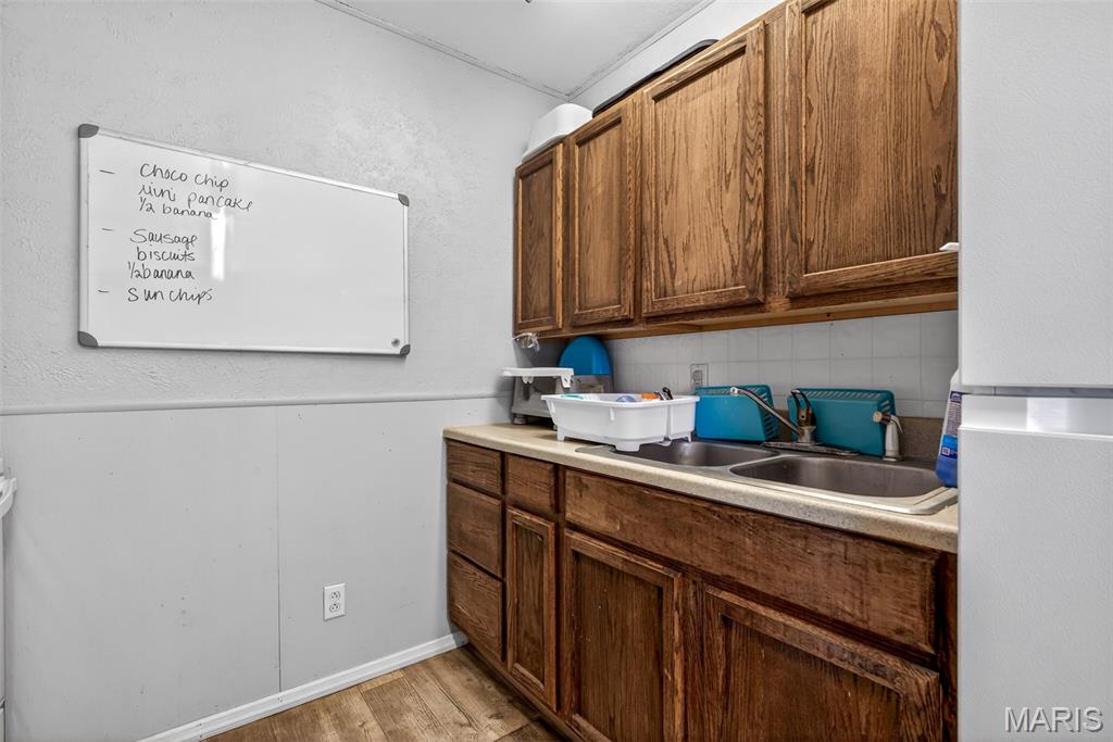 10 6th Street Property Photo 27