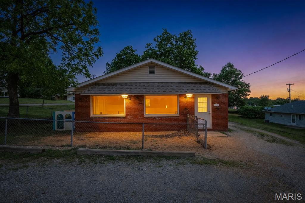 10 6th Street Property Photo 33