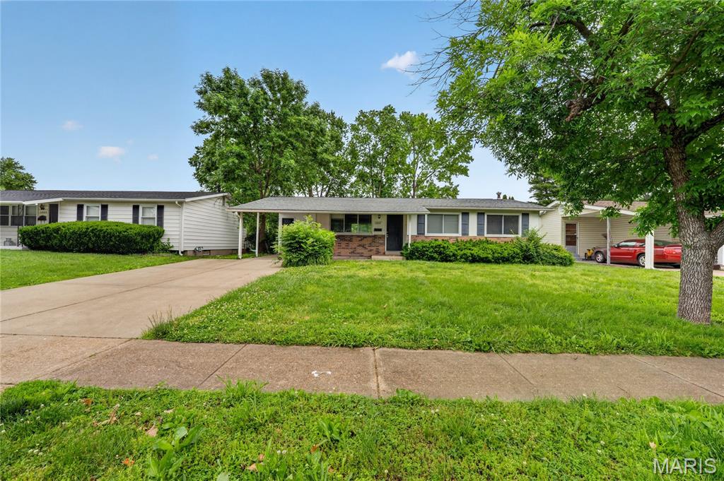 1055 Jackson Lane Property Photo 1