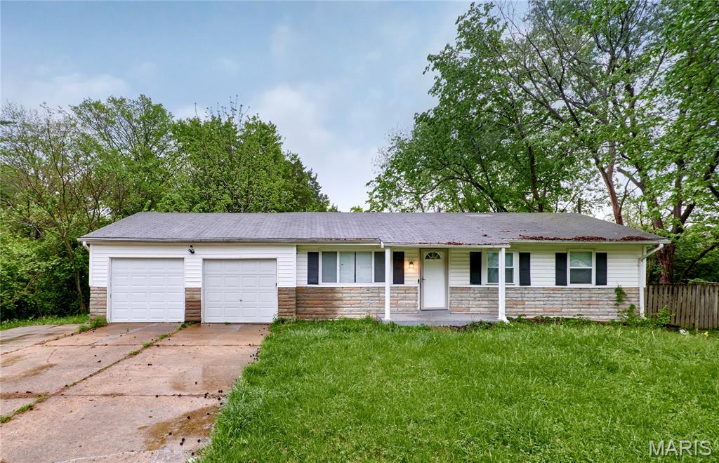 10132 Cavalier Court Property Photo 1