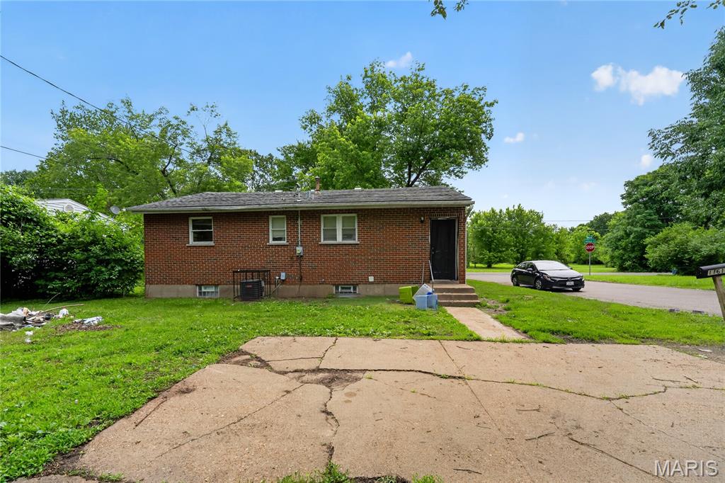 11617 Larimore Road Property Photo 7