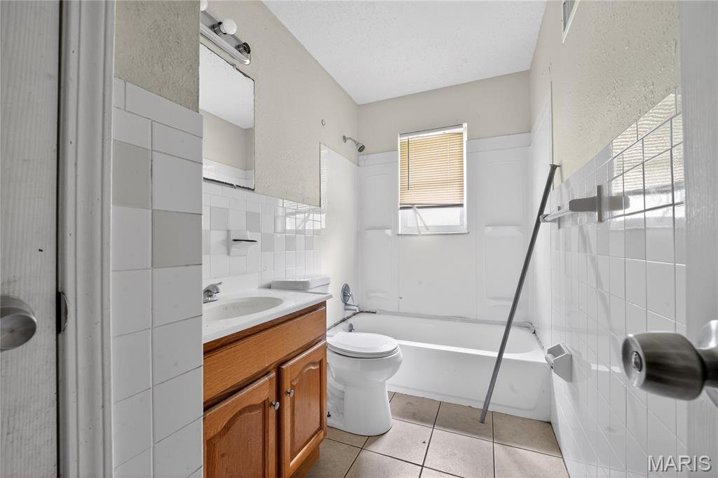 11617 Larimore Road Property Photo 17