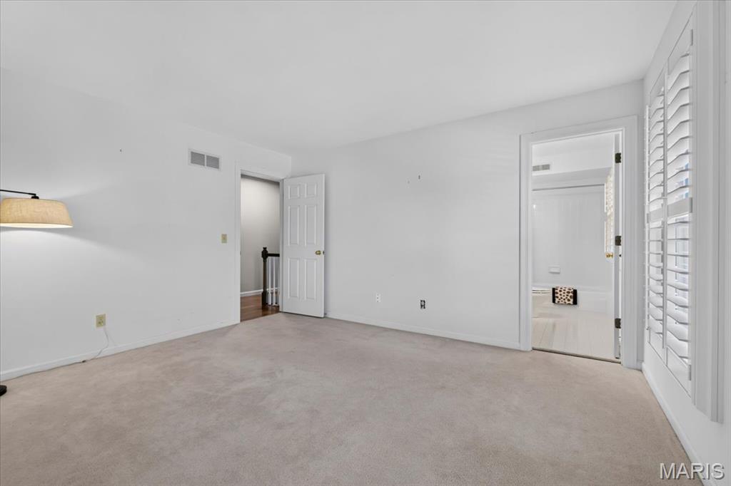 17619 Bridgeway Drive Property Photo 29
