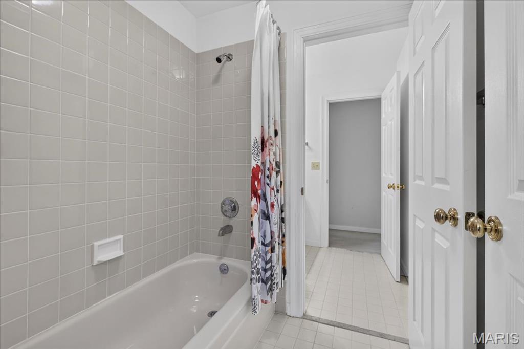 17619 Bridgeway Drive Property Photo 35
