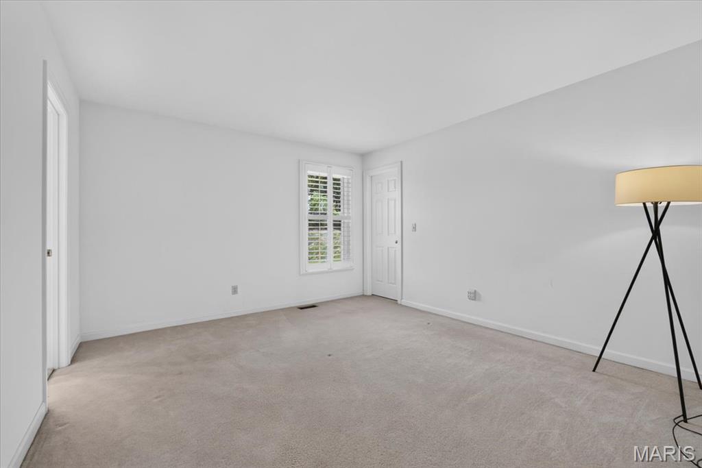 17619 Bridgeway Drive Property Photo 37