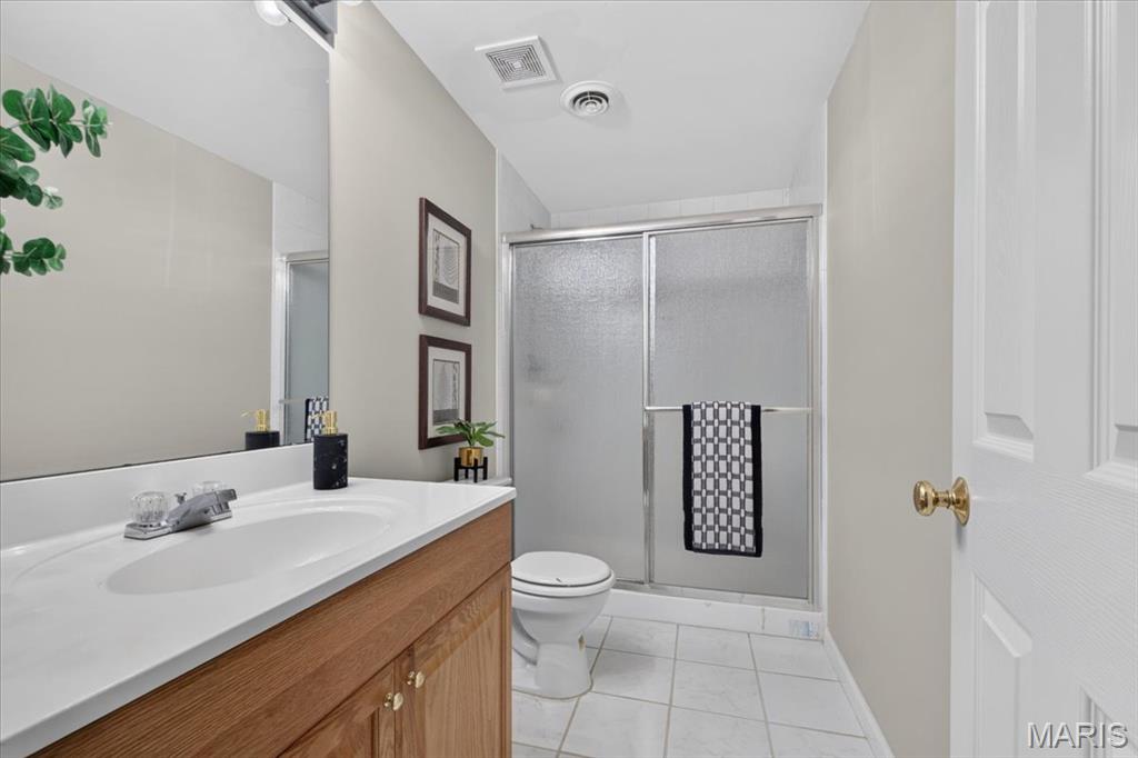 17619 Bridgeway Drive Property Photo 47