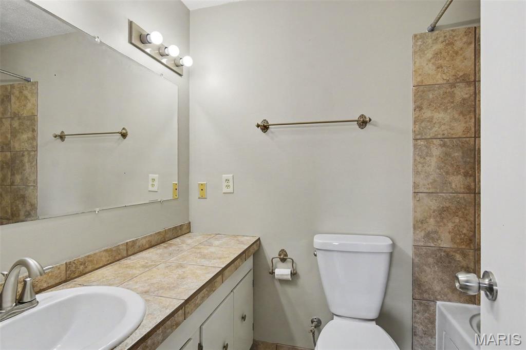 417 Young Avenue Property Photo 13