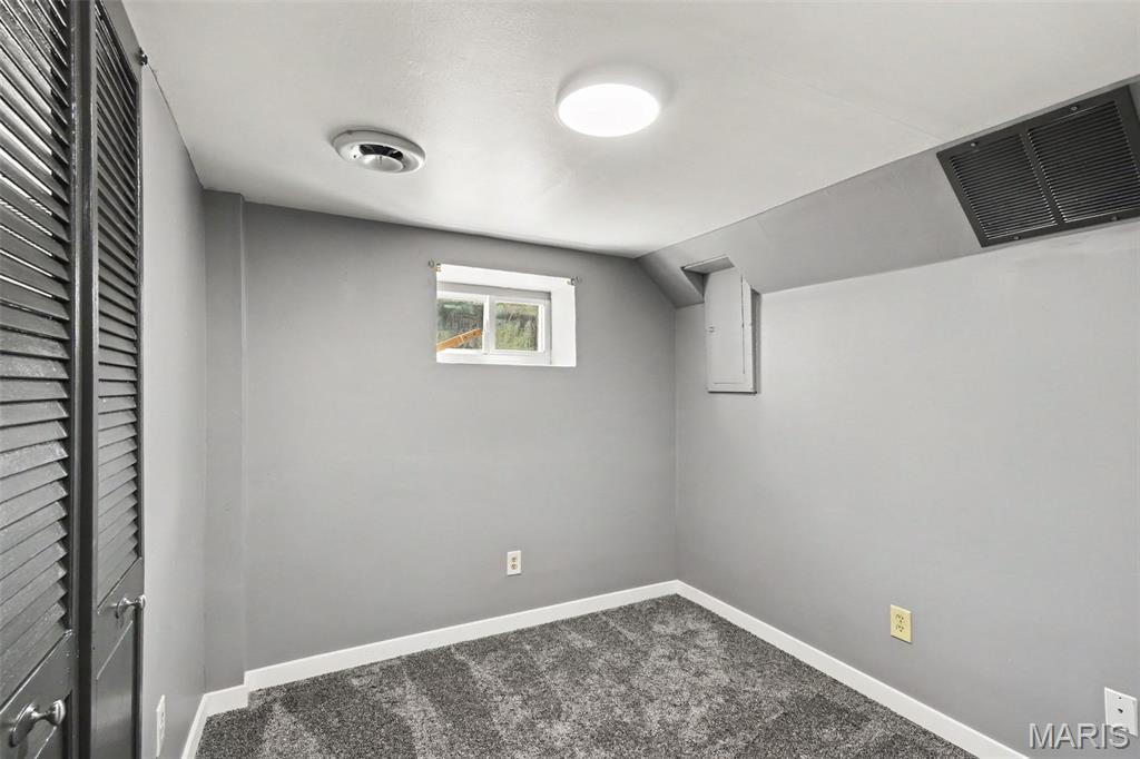 417 Young Avenue Property Photo 21