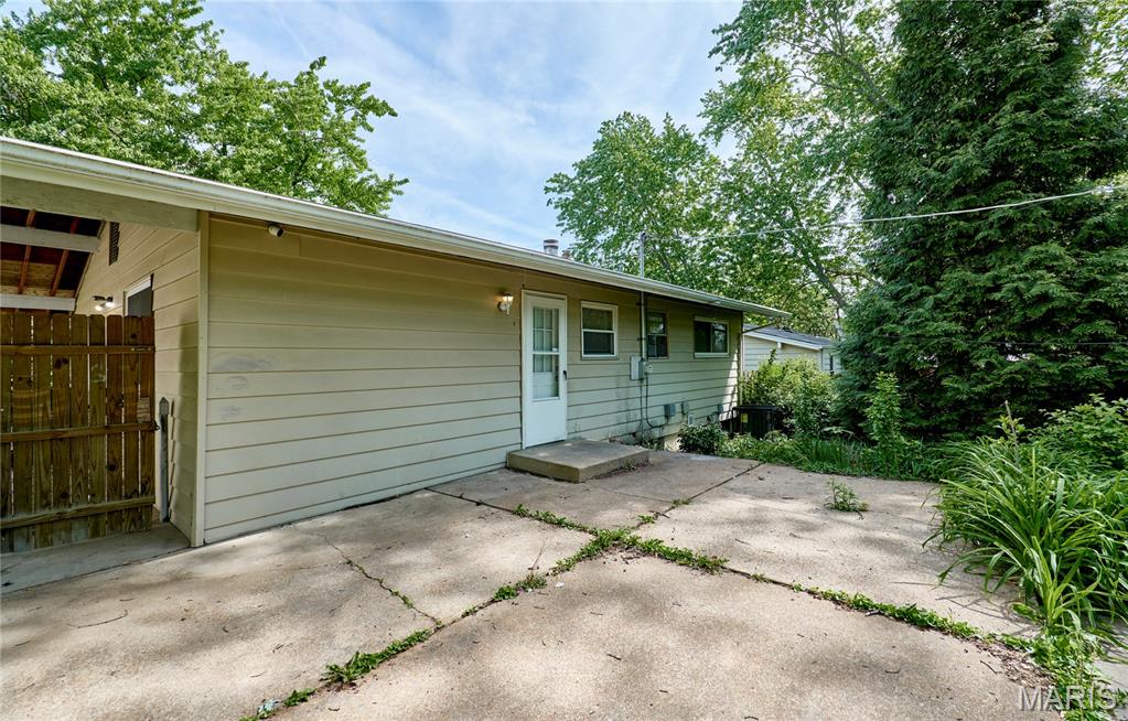 1960 Parker Road Property Photo 24
