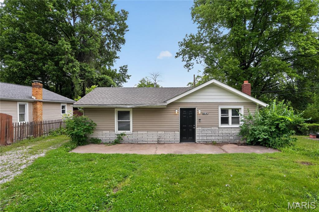 10040 Bon Oak Drive