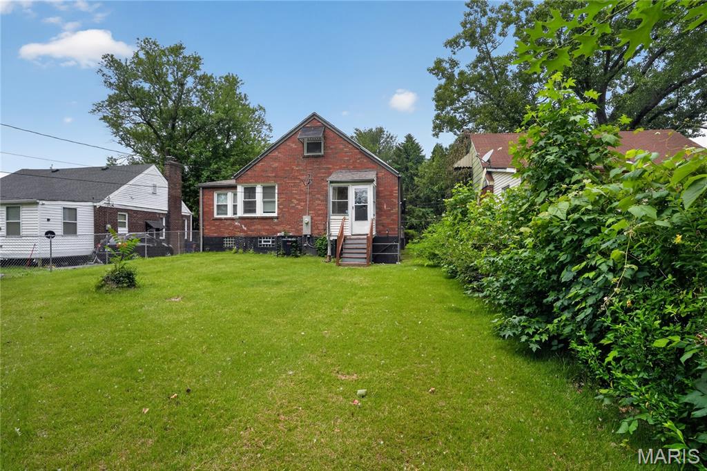 3722 Lawler Drive Property Photo 8