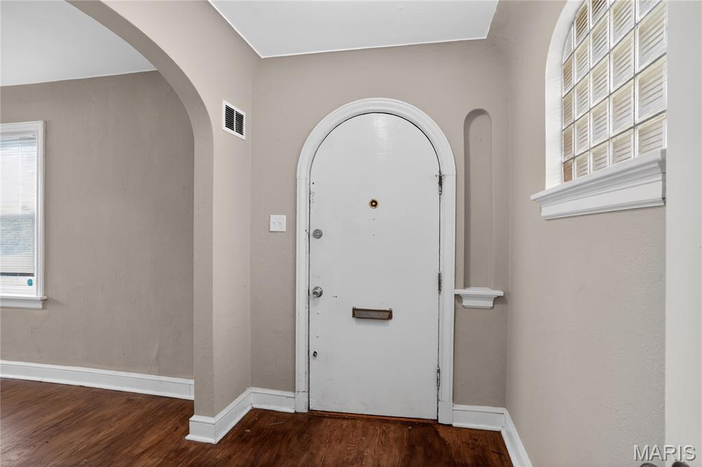 3722 Lawler Drive Property Photo 15