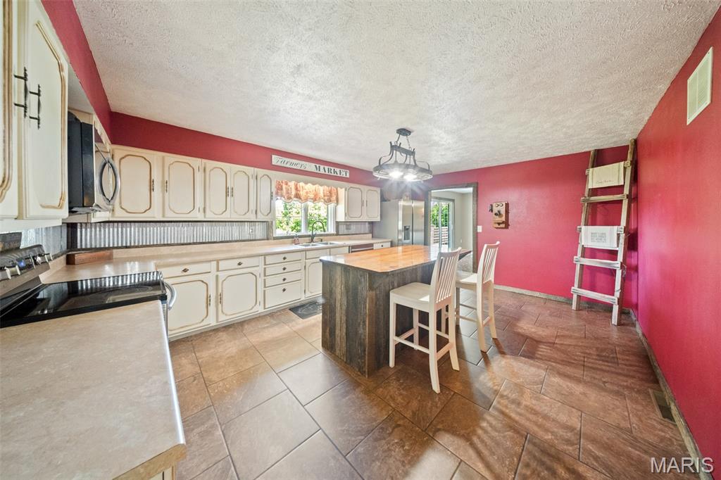 1873 Longview Lane Property Photo 15