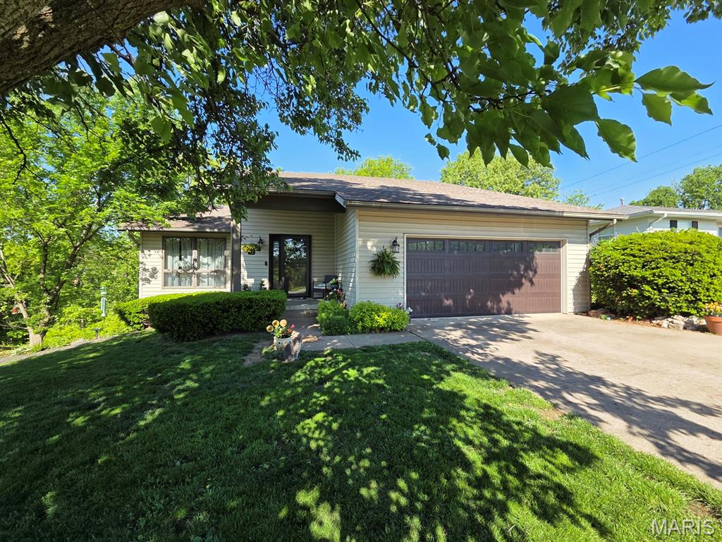 403 Constantz Drive Property Photo 5