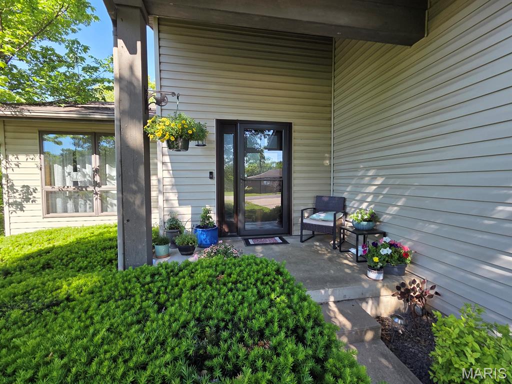 403 Constantz Drive Property Photo 6