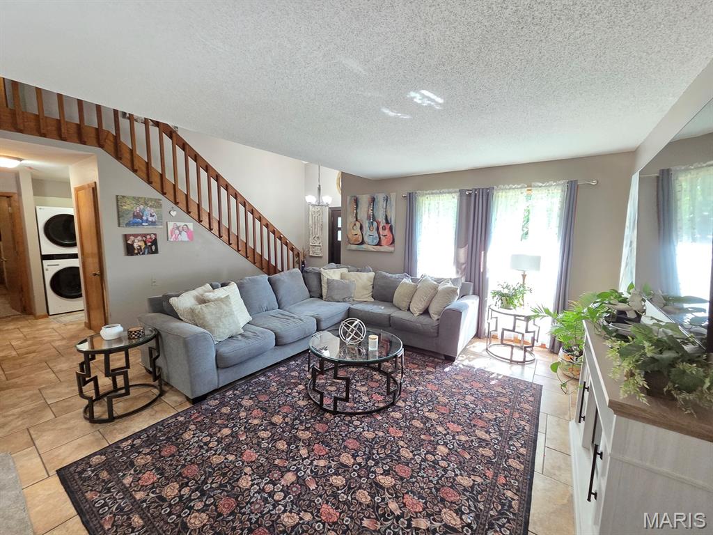 403 Constantz Drive Property Photo 8