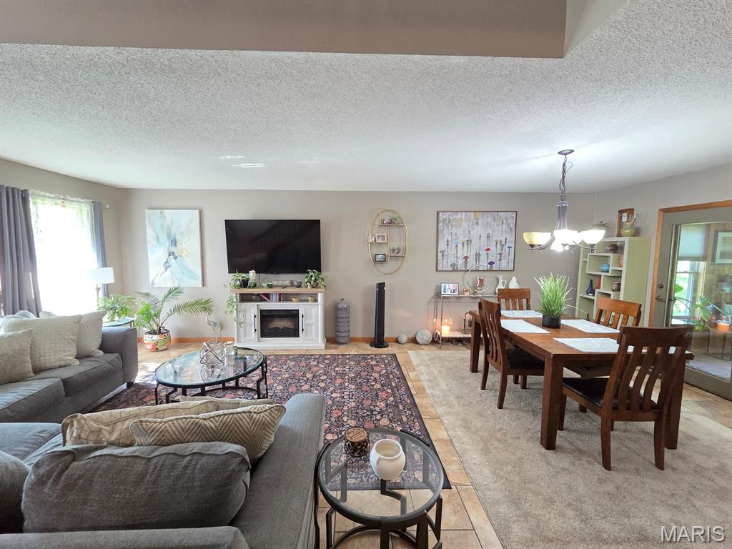 403 Constantz Drive Property Photo 12
