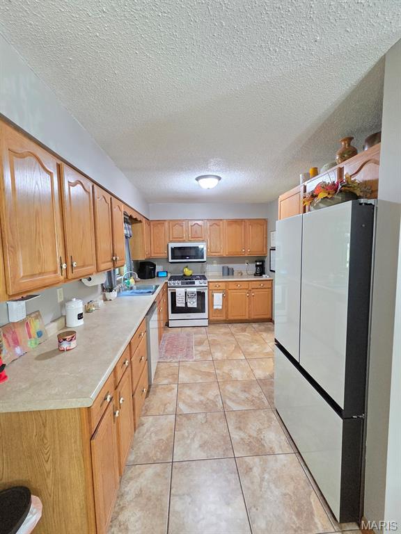 403 Constantz Drive Property Photo 16