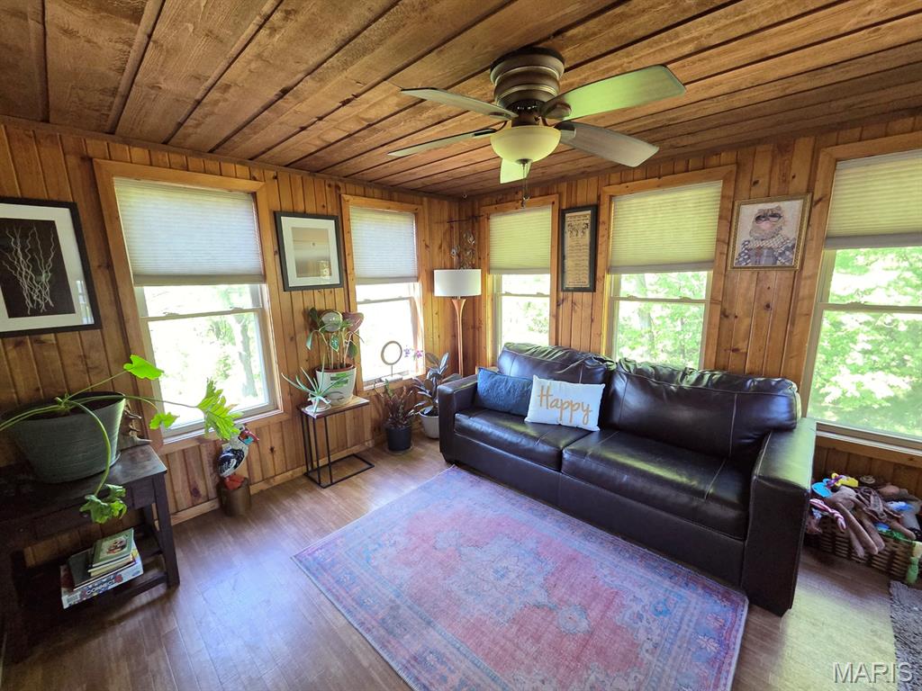 403 Constantz Drive Property Photo 20