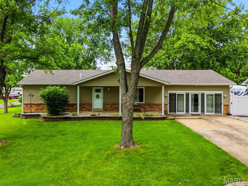 11 S Meadow Drive Property Photo 1