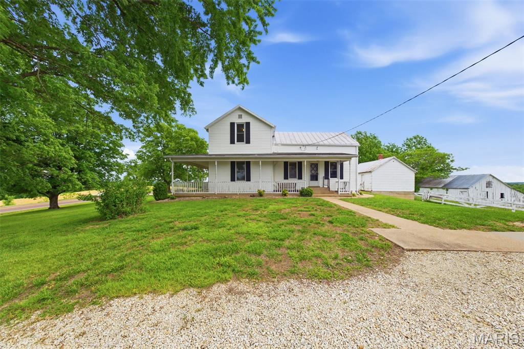 9094 Highway 100 Property Photo 3