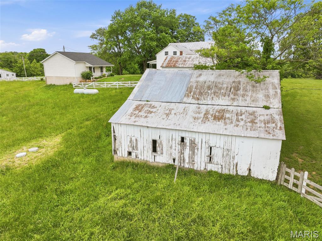 9094 Highway 100 Property Photo 35
