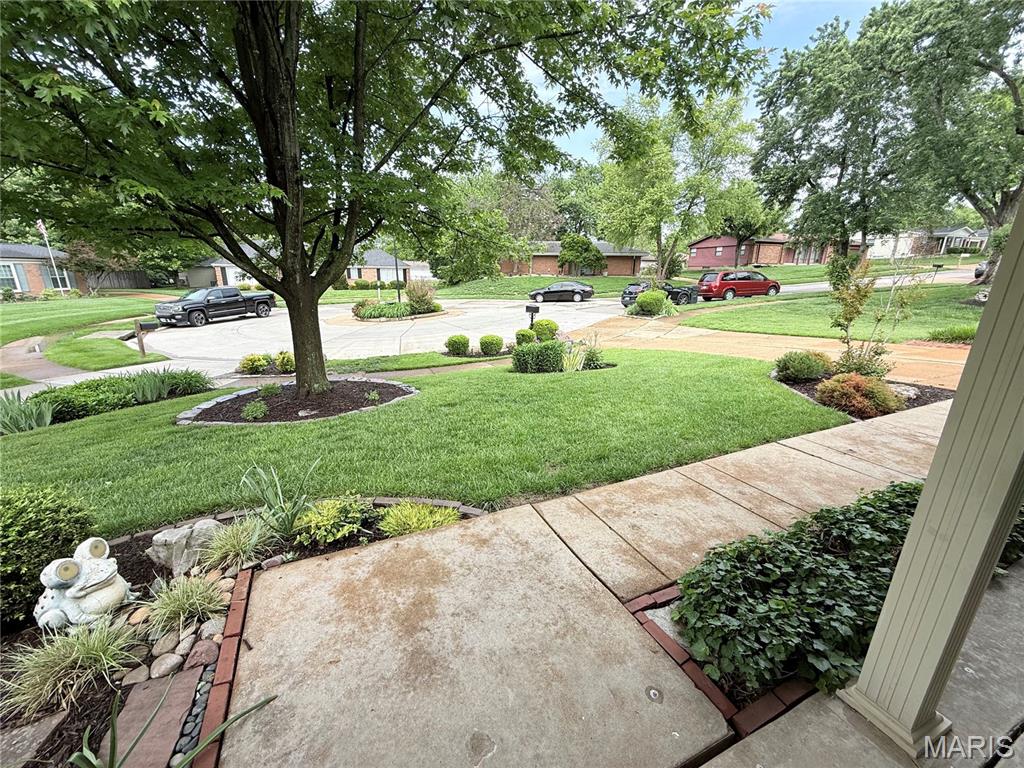 8 Sweet Meadows Lane Property Photo 9