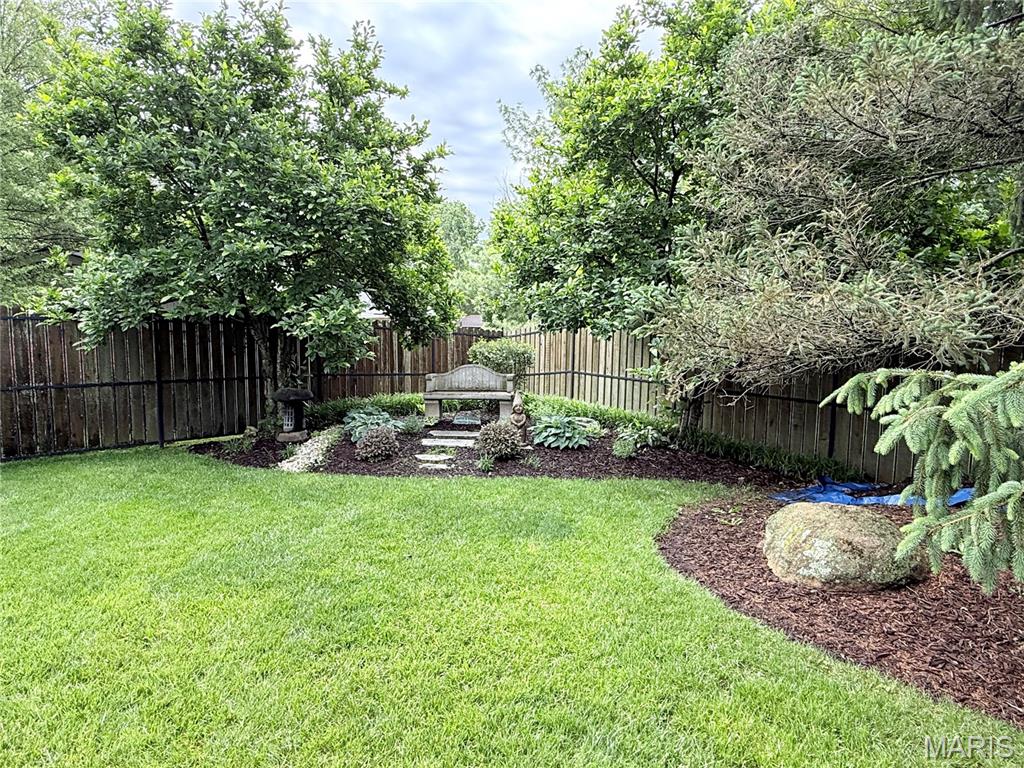 8 Sweet Meadows Lane Property Photo 12